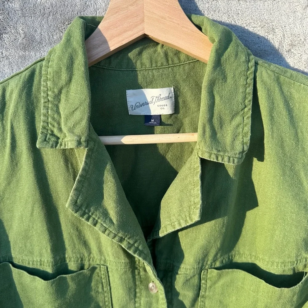 Universal Thread Women’s Olive Utility cropped box fit Button-Up Shirt – Size M - Picture 3 of 15